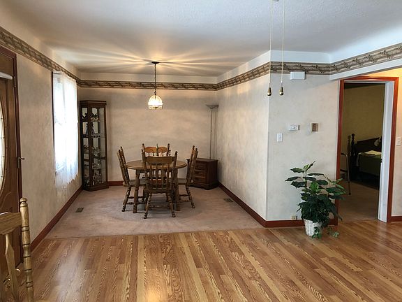 4th image of 1722 Marietta Ave