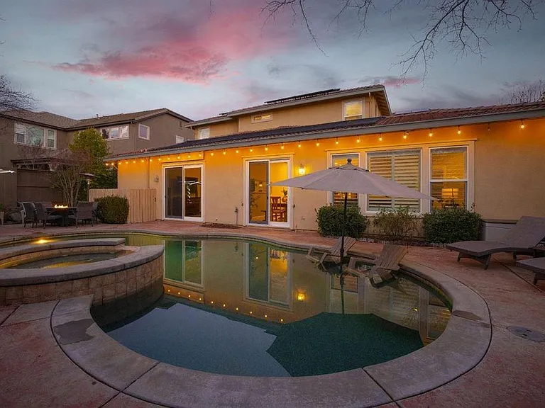 4930 Village Green Dr — Photo 67