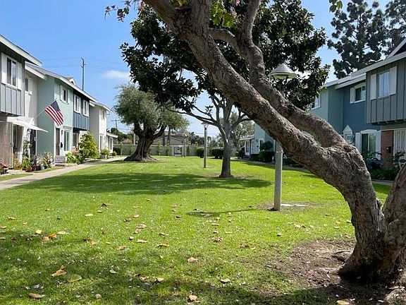 3rd image of 19756 Kingswood Ln