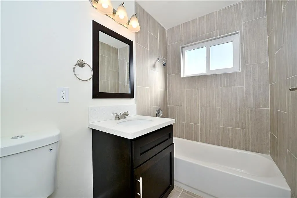 612-618 S. 32nd St. — Photo 3
