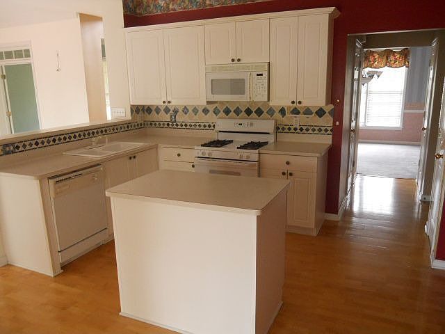 2nd image of 2690 Gentry Walk Ct