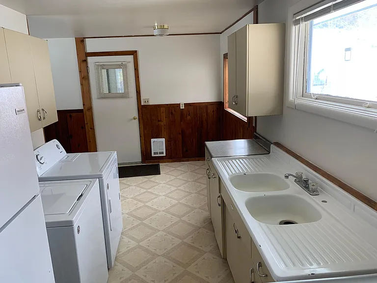 6757 Chippewa Dr — Photo 9