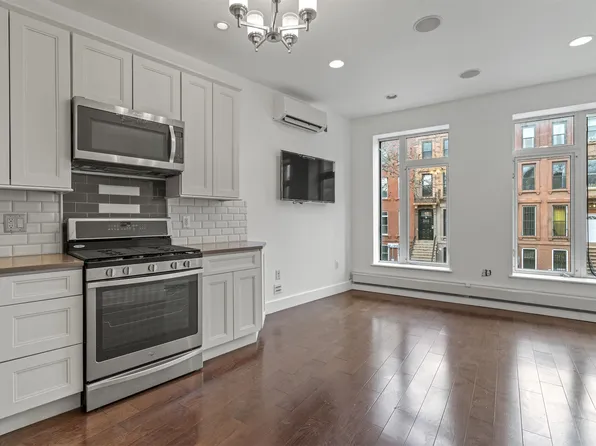 46 Decatur Street image 8 of 21