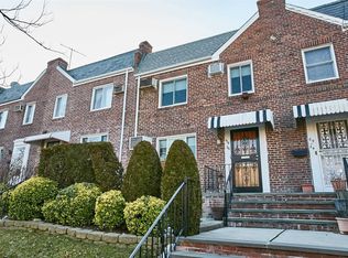 69-36 173rd St, Fresh Meadows, NY 11365