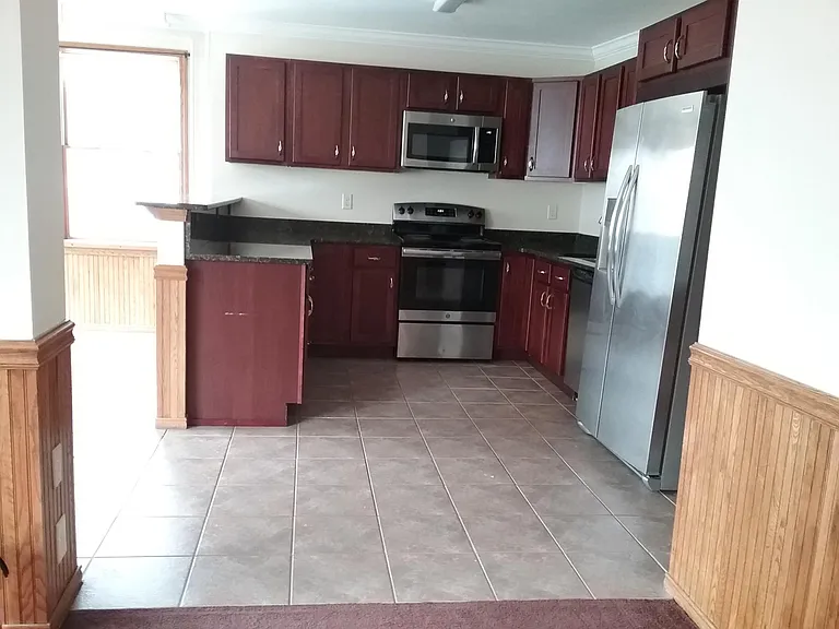 177 Bartlett St — Photo 1
