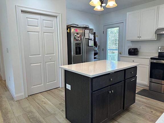3rd image of 63 Webster Rd