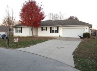 334 Shark Cir, Sparta, MO 65753