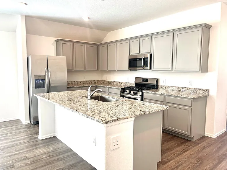 17477 Rosewood Manor Ln — Photo 7