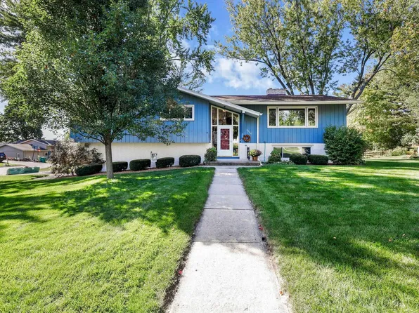 6328 Renee Ct, Mc Farland, WI 53558