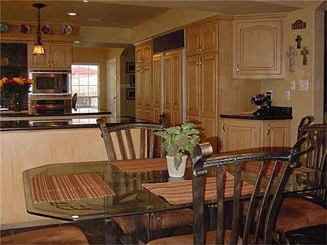 5th image of 3010 Willow Oak Ln