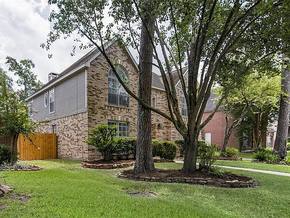 3rd image of 4410 Pine Breeze Dr