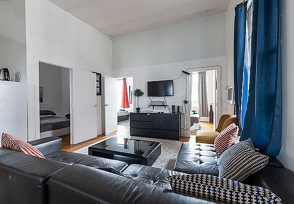 3rd image of 351 E 117th St APT 2