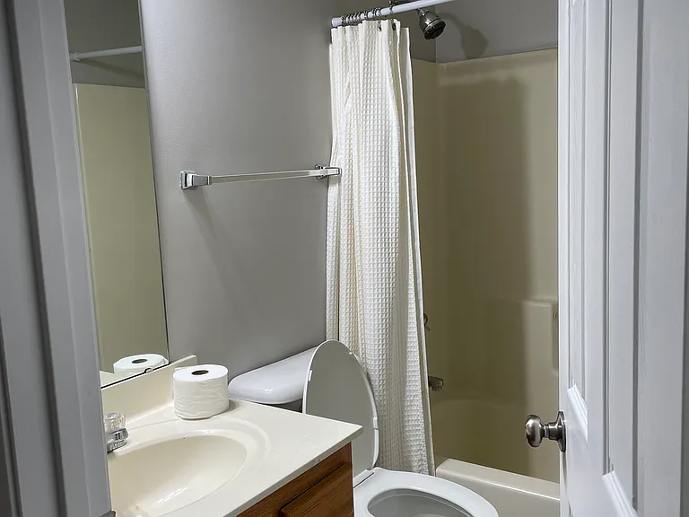 140 Northridge Dr #3 — Photo 9