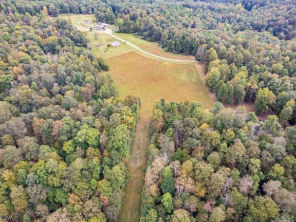 4th image of 1233 Dutchman Ridge Rd