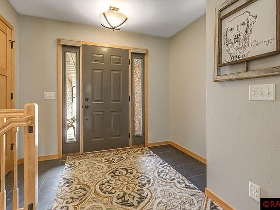 4th image of 128 Grovebrook Dr