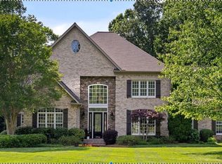 3704 Dover Park Rd, Greensboro, NC 27407