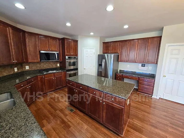 2520 Post Oak Dr — Photo 13