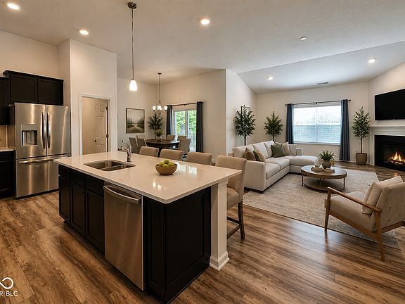 5th image of 593 Coronado Pl
