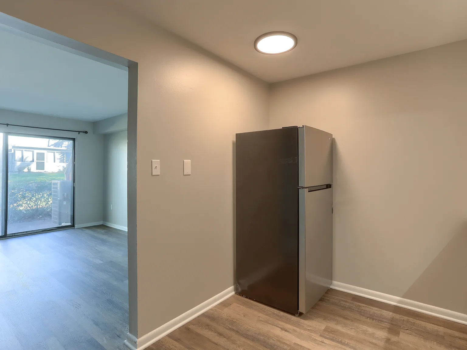 1 bed, $1,198 — Photo 4