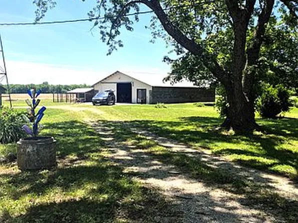 5241 E 249th St, Lyndon, KS 66451
