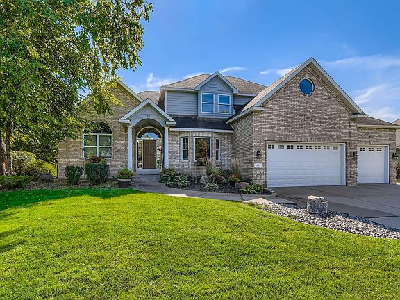 2nd image of 1633 Greystone Rd