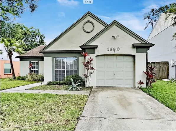 1680 Palm Leaf Dr, Brandon, FL 33510