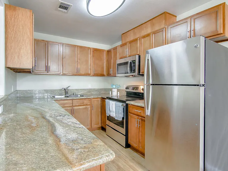 Magnolia Place Apartments — Photo 6
