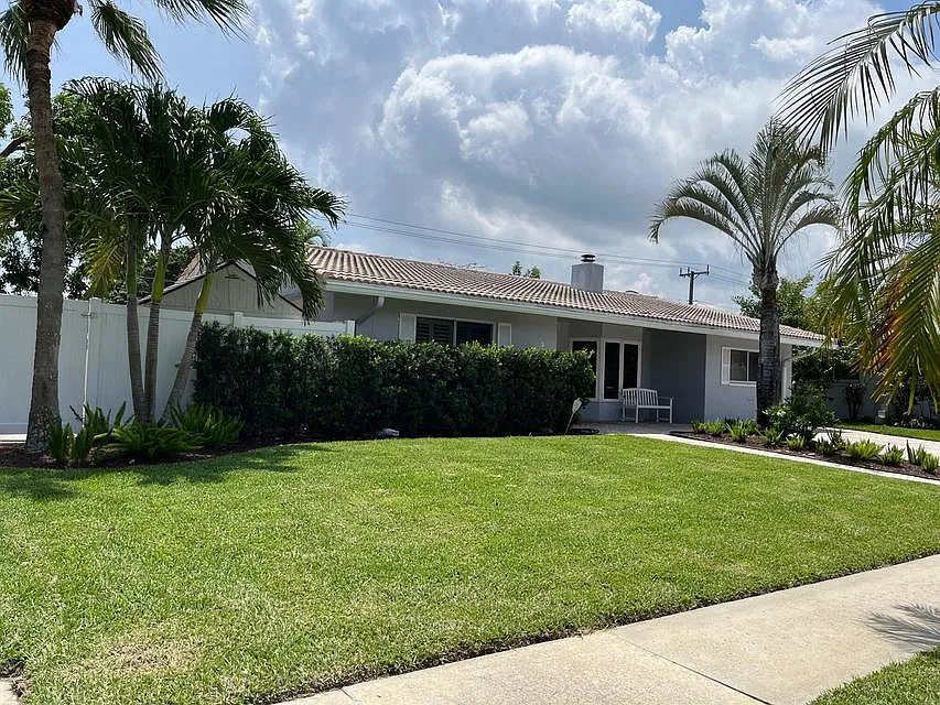 3 bed, 2.0 bath, 1735 sqft, $4,895 — Photo 4