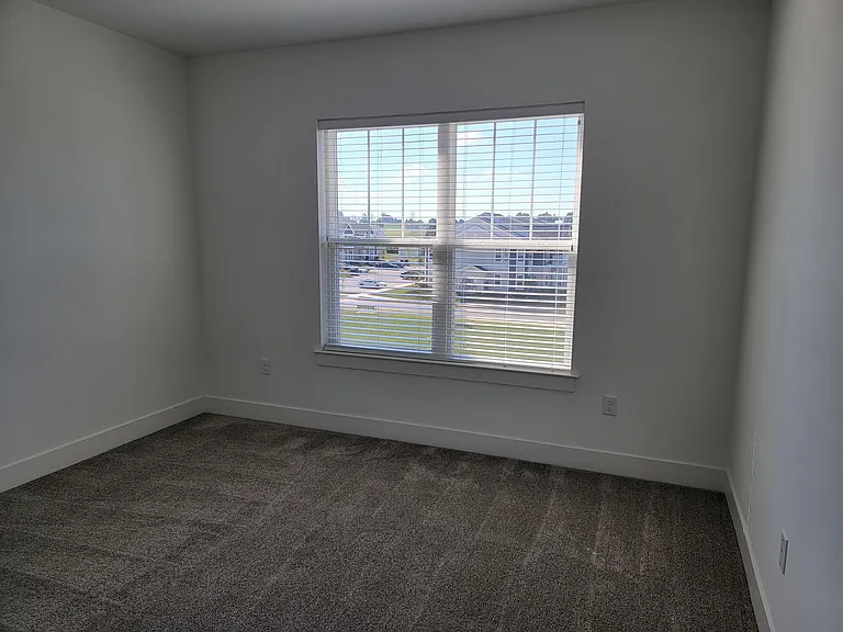 End Unit - Bedroom