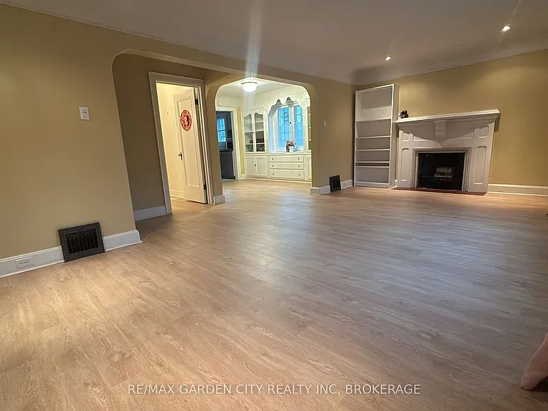 56 South Dr — Photo 9