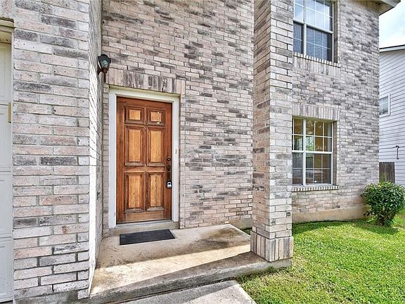 3rd image of 351 Whispering Hollow Dr