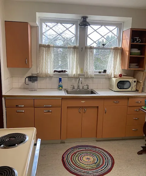 2203 E Pacific Ave — Photo 5