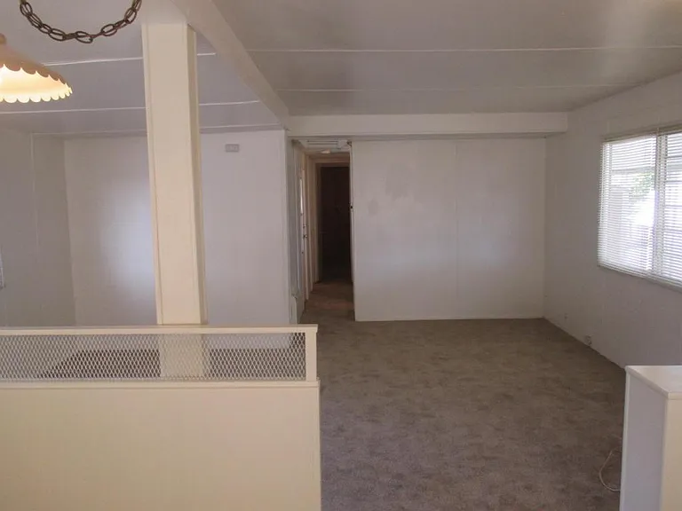 1074 W Johnston Ave — Photo 5