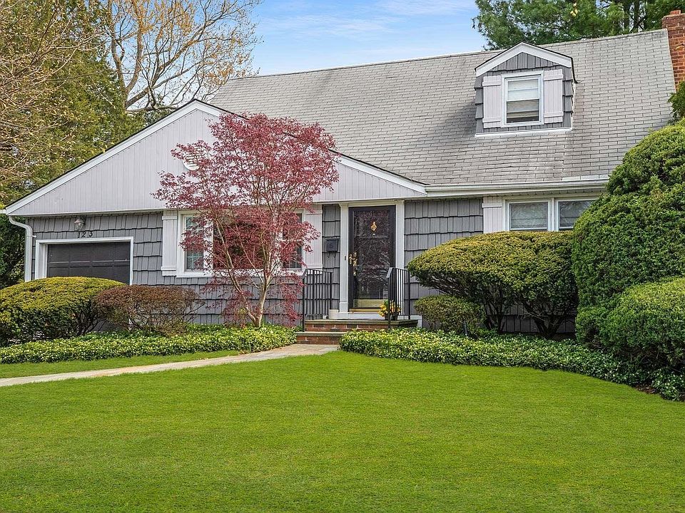 1st image of 123 Radcliff Drive