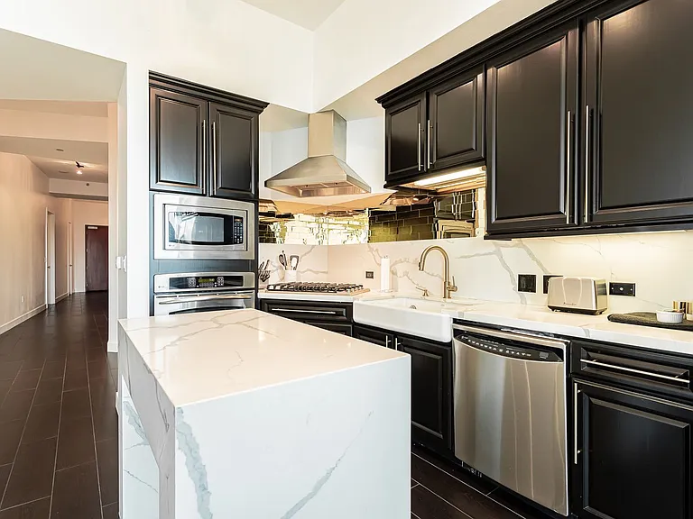 360 E Desert Inn Rd #1502 — Photo 31