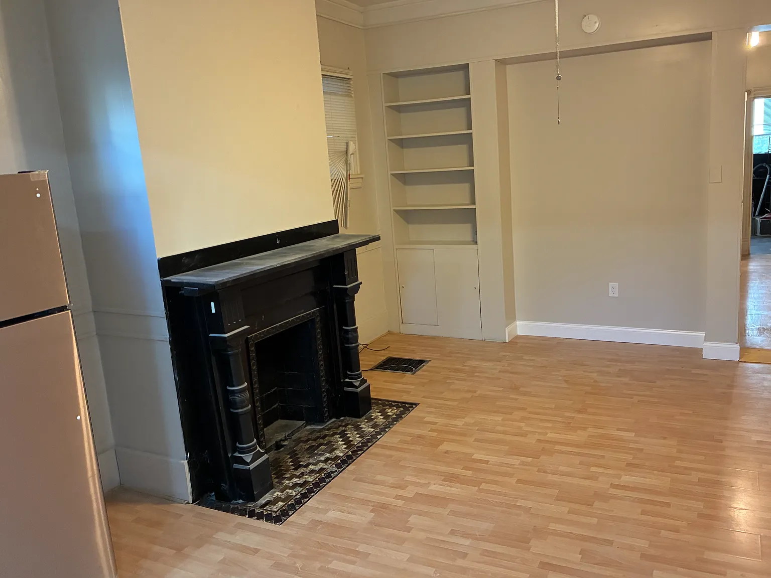 2 bed, 2.5 bath, 925 sqft, $1,995 — Photo 2
