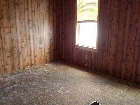 4th image of 437 Carrollton Ave