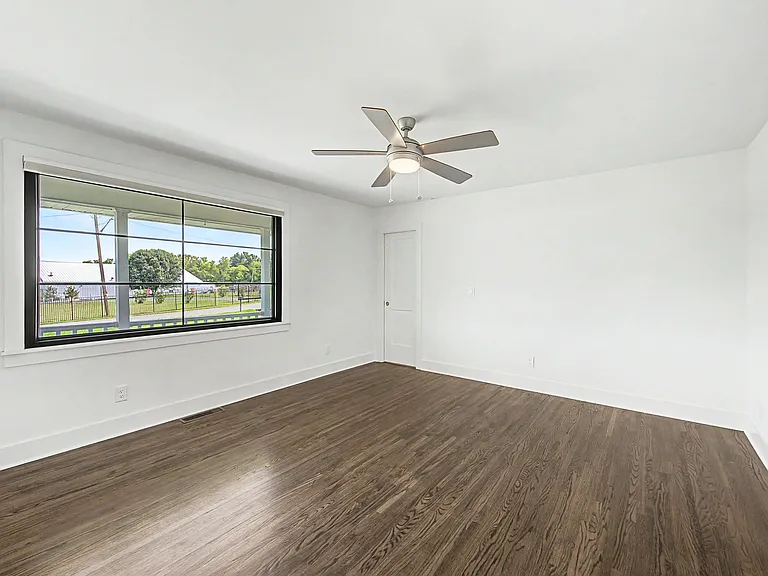 1205 Saint Marys Ln — Photo 17