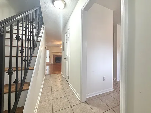 111 S Ross St #7 Photo 1