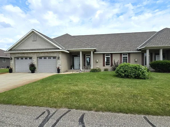 39324 Wild Rose Ct, Sauk Centre, MN 56378