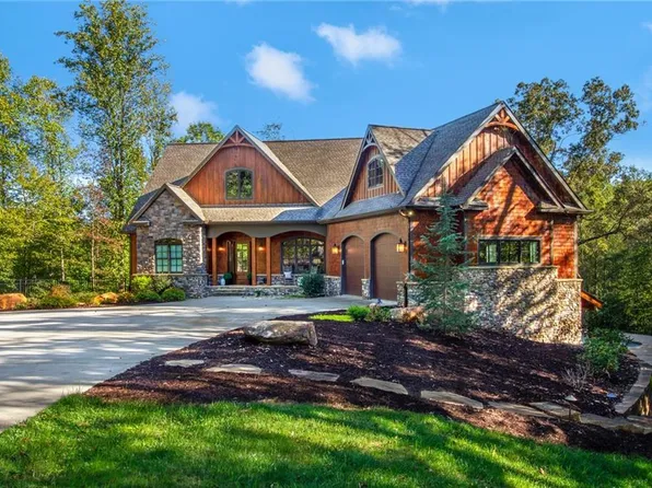 910 Miller Calhoun Rd, Dahlonega, GA 30533