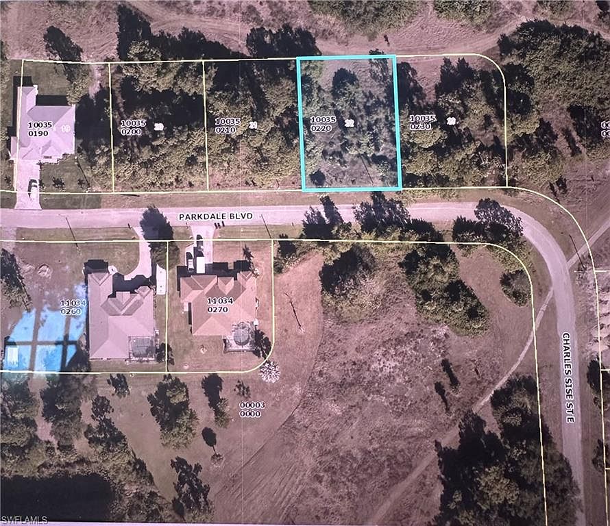 647 Parkdale BLVD — Mirror Lakes Golf Club