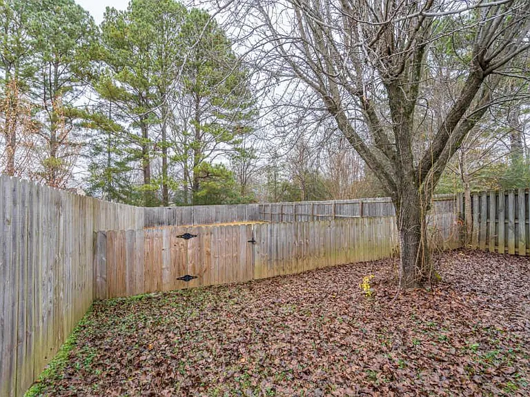6413 Brookmead Cir — Photo 28