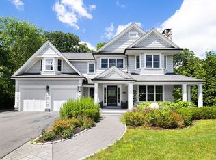 113 Beechnut Rd, Westwood, MA 02090