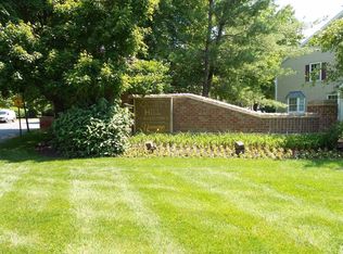 105 Versailles Ct, Hamilton, NJ 08619