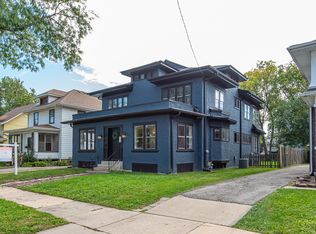 228 Plum St, Aurora, IL 60506