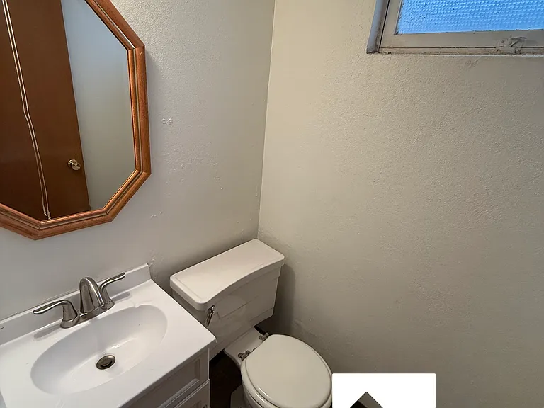 1400 S Riverdale Rd — Photo 13