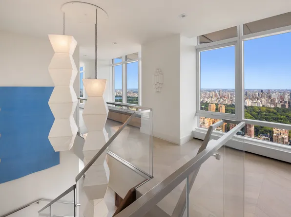 200 Amsterdam Avenue image 12 of 29