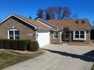 51826 Walnut Dr, Macomb, MI 48042