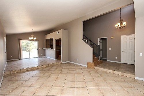 5th image of 25699 Sprucewood Pl